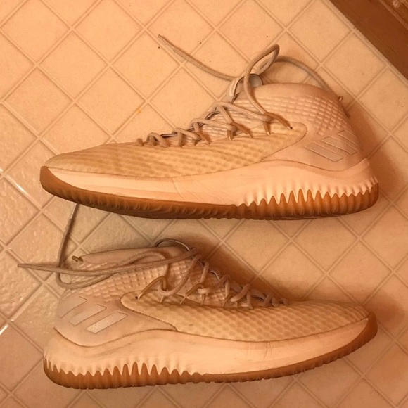 Adidas Dame 4 ‘Un-Dyed’ size 14 - Picture 4 of 6